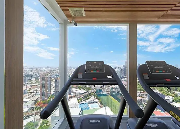 فندق Bts Ekamai 300m Sky Pool / Rooftop Garden With View 4*