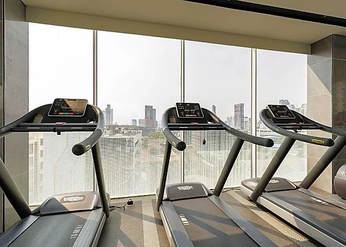 Bts Ekamai 300m Sky Pool / Rooftop Garden With View 4* بانكوك